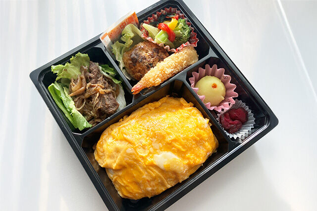 【熨斗対応可】マイルドソフト米沢牛ハンバーグとすき焼き&海老フライのオムライス