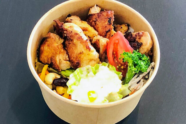 チキンソテーのわっぱご飯