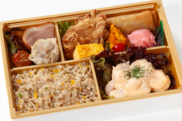 豪華中華幕の内！メイン海老マヨ炒めと炒飯弁当