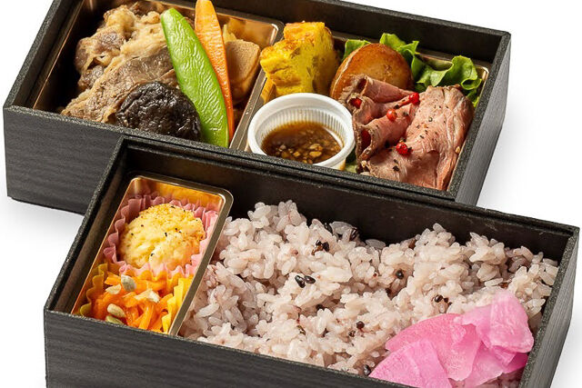 （肉増量）レンゲ二段 ～国産牛すきやき＆自家製ローストビーフ～