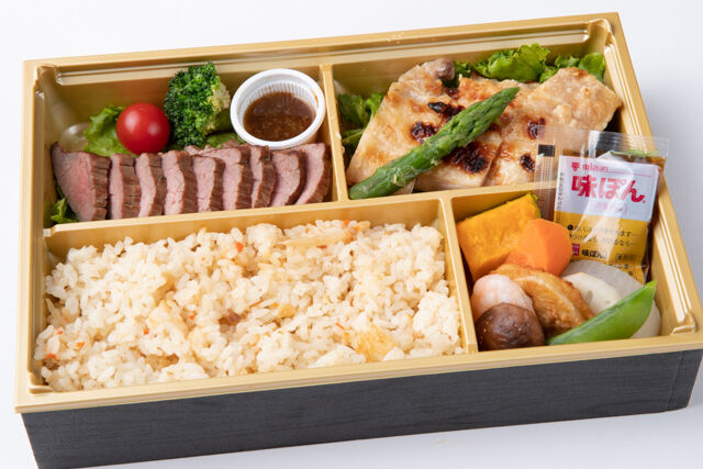 スモークドローストビーフ×鶏ももの西京焼き弁当