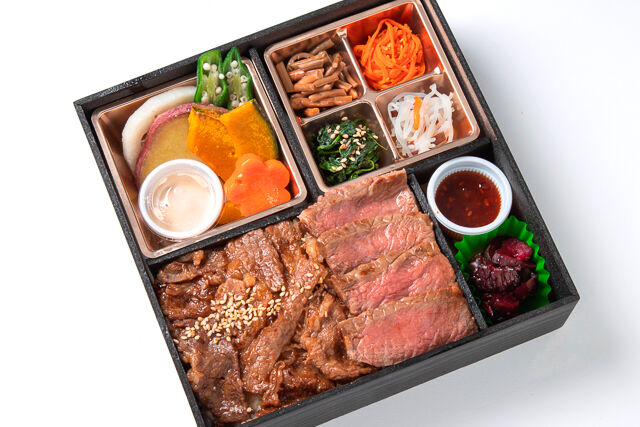 特選サーロインステーキ＆焼肉重御膳