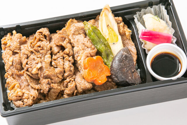 【熨斗対応可】厳選牛すき焼き重