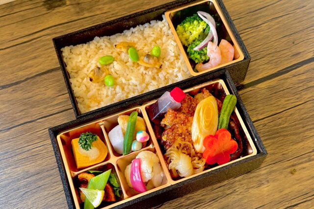 鶏すき焼き2段御膳