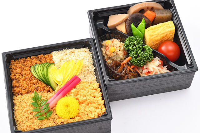 彩り二段御膳～4色そぼろご飯～