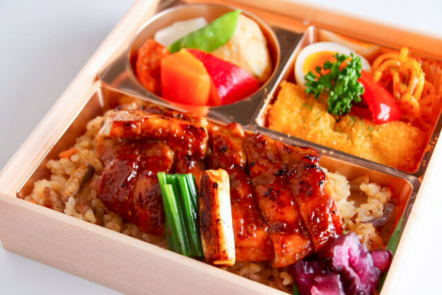 出汁香る五目御飯と蜜山椒の鶏味噌漬け名月御膳