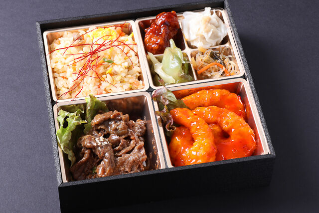 本格中華御膳（エビチリ、牛焼肉）