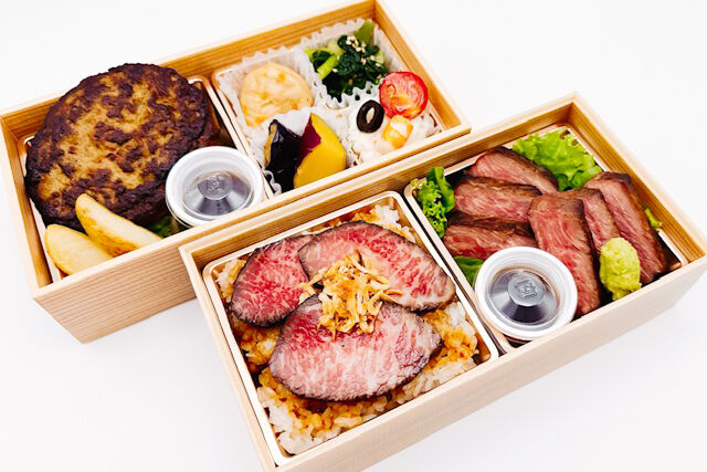 サーロインステーキとローストビーフ重にハンバーグでおもてなし