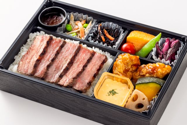 星空の黒牛極みステーキと若鶏のチキン南蛮御膳