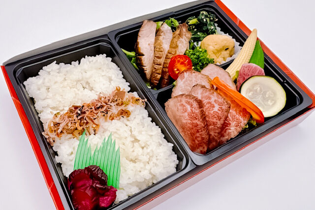 政宗御膳（黒毛和牛A5カルビステーキと牛たん焼き）