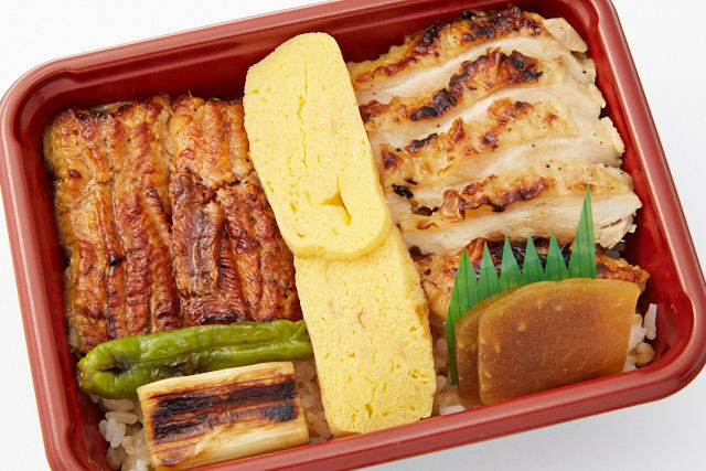 つきじ宮川本廛 の うなぎ焼き鳥弁当 ごちクル お弁当の配達 デリバリー