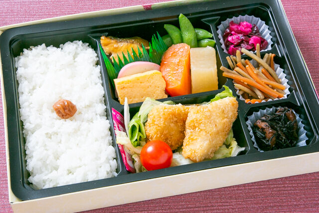 ダブルメイン 目鯛の照り焼きとチキンカツ