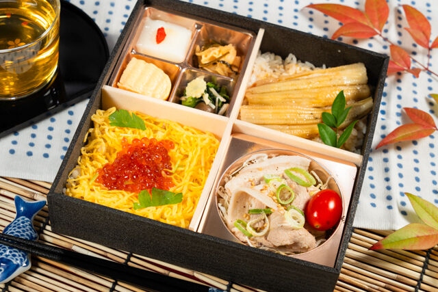 いくらと穴子の合盛り御膳