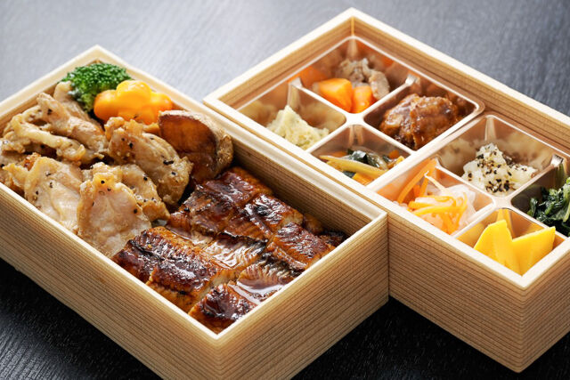 厳選鰻と炙り鶏ハラミのお重