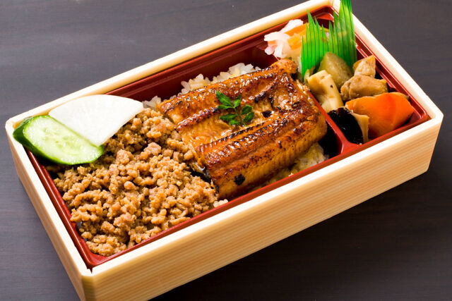 銘柄豚そぼろと鰻重