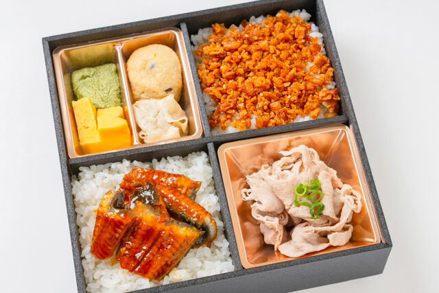 鰻とそぼろ重と豚しゃぶ弁当