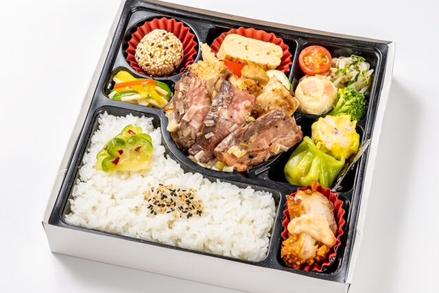 【熨斗対応可】厳選若鶏のステーキ&葱塩牛カルビ御膳