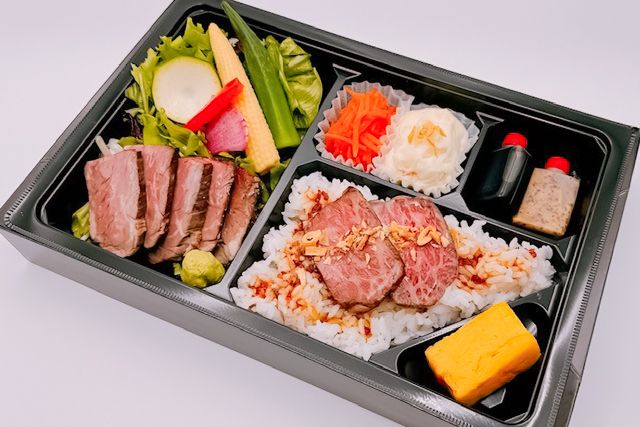 【春限定】牛ハラミステーキと黒毛和牛ローストビーフ