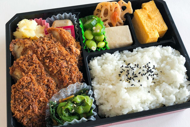 チキンカツ弁当