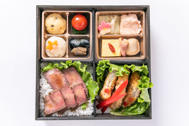 【お茶なし】～選べるメイン～牛ロースト重とこだわり和惣菜 御膳