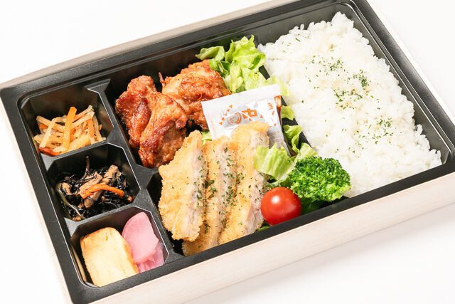 とんかつと唐揚げ御膳