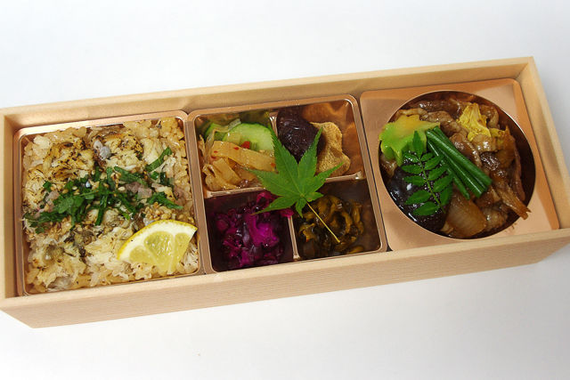 黒毛和牛すき焼き膳～特製鯖ほぐしご飯～