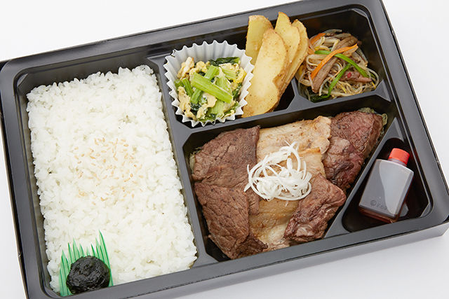 やなぎ家ミックス弁当（カルビ、サガリ、ひこま豚）