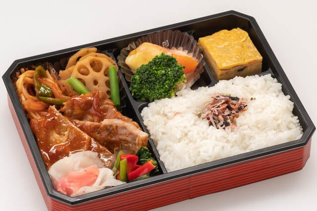 横浜発祥！自慢のポークチャップ幕の内弁当