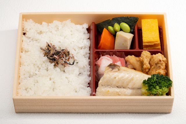 【脂乗りが最高】サバの塩焼き幕の内