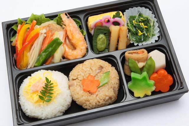 白身魚と海老の五色あんかけ弁当